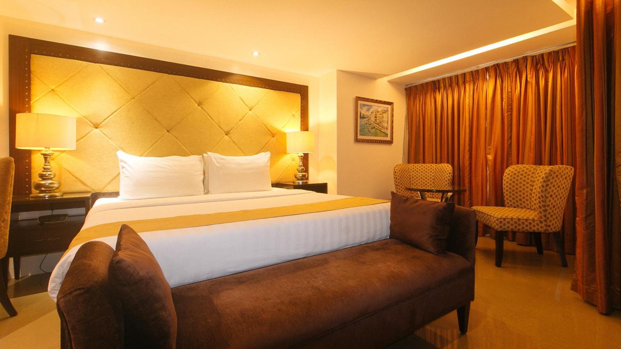 קואזון סיטי Torre Venezia Suites מראה חיצוני תמונה