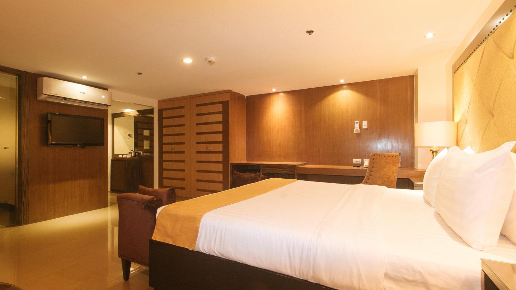 קואזון סיטי Torre Venezia Suites מראה חיצוני תמונה
