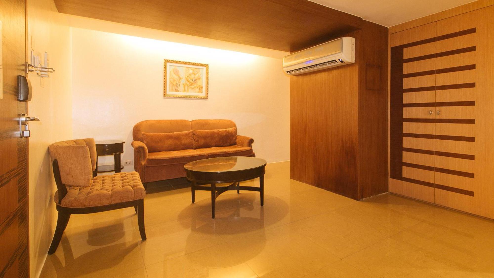 קואזון סיטי Torre Venezia Suites מראה חיצוני תמונה