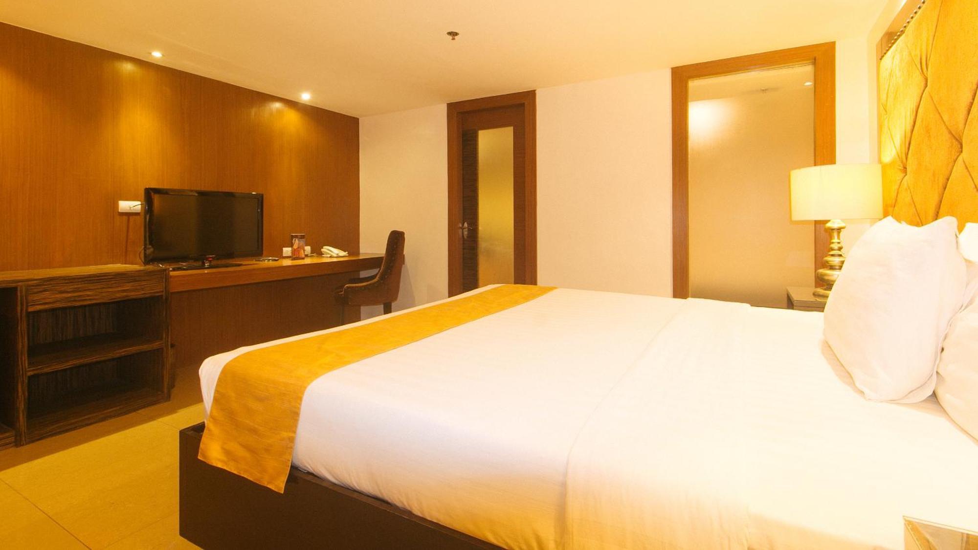 קואזון סיטי Torre Venezia Suites מראה חיצוני תמונה