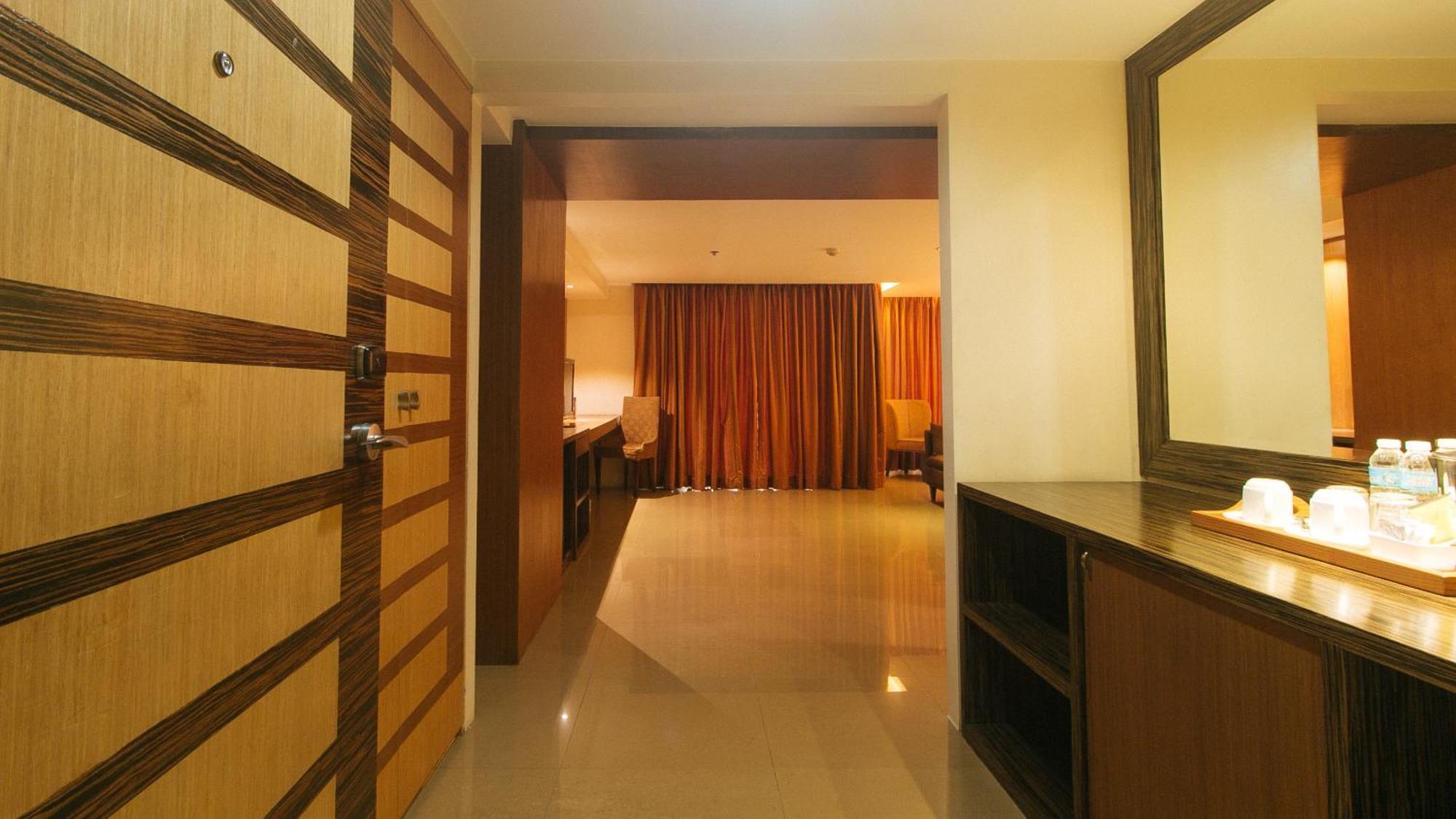 קואזון סיטי Torre Venezia Suites מראה חיצוני תמונה