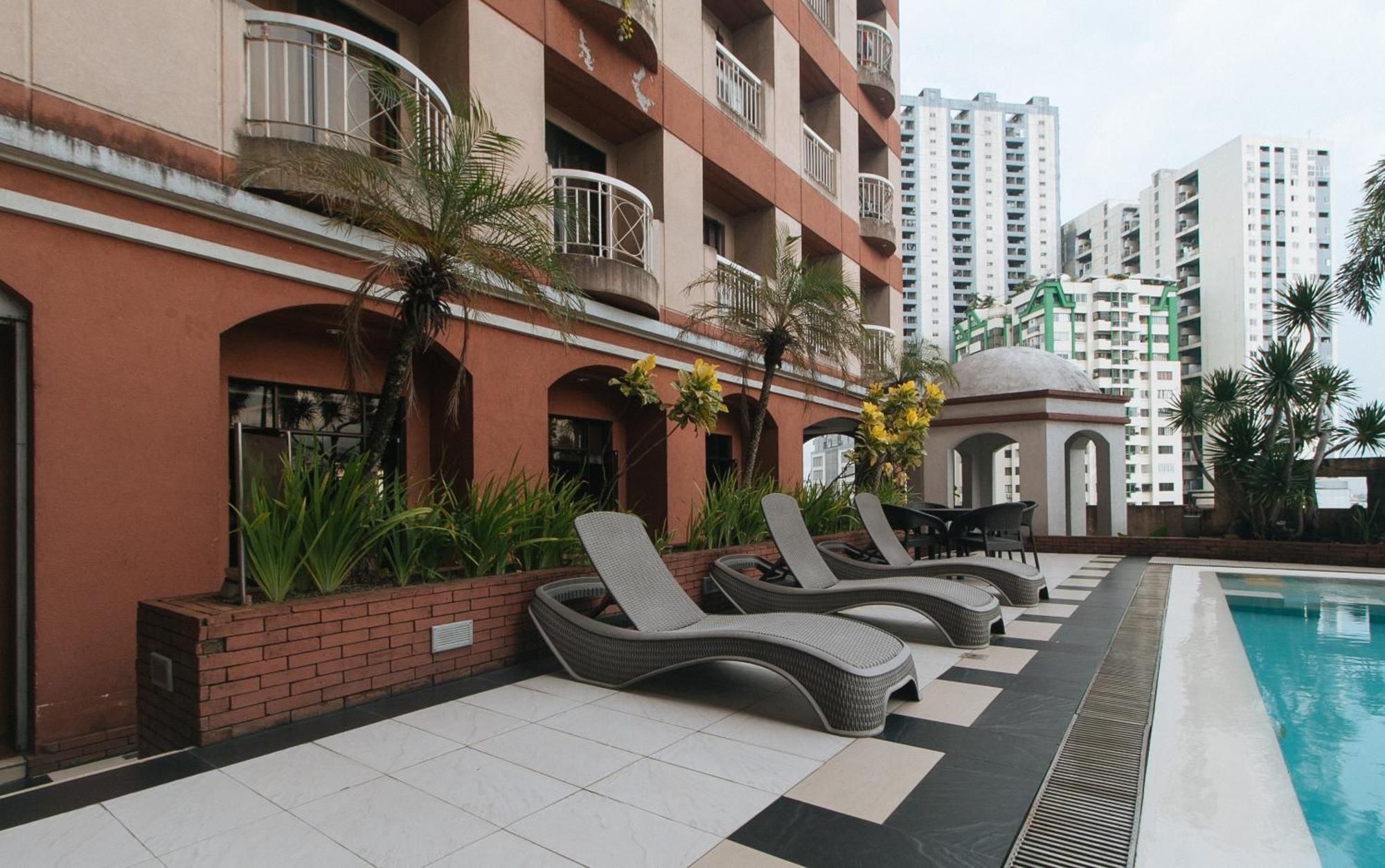 קואזון סיטי Torre Venezia Suites מראה חיצוני תמונה